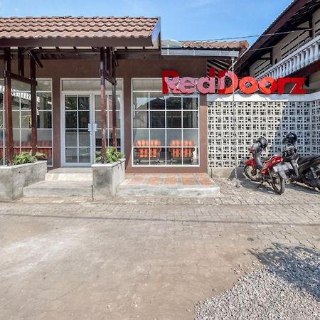 Reddoorz Near Malioboro Tugu Station Jogja 2 Otel Yogyakarta Dış mekan fotoğraf