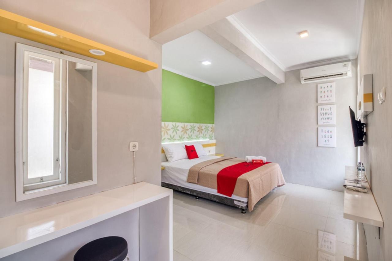 Reddoorz Near Malioboro Tugu Station Jogja 2 Otel Yogyakarta Dış mekan fotoğraf