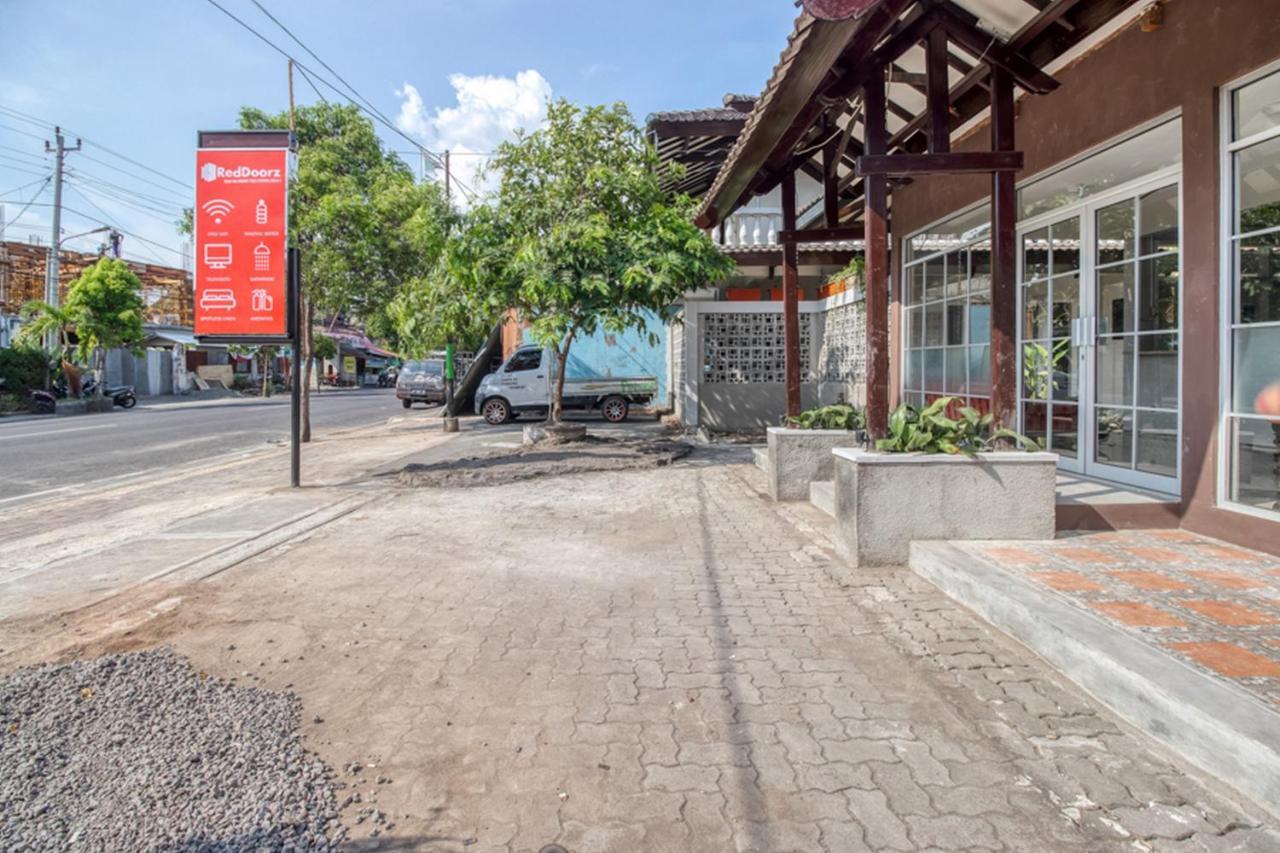 Reddoorz Near Malioboro Tugu Station Jogja 2 Otel Yogyakarta Dış mekan fotoğraf